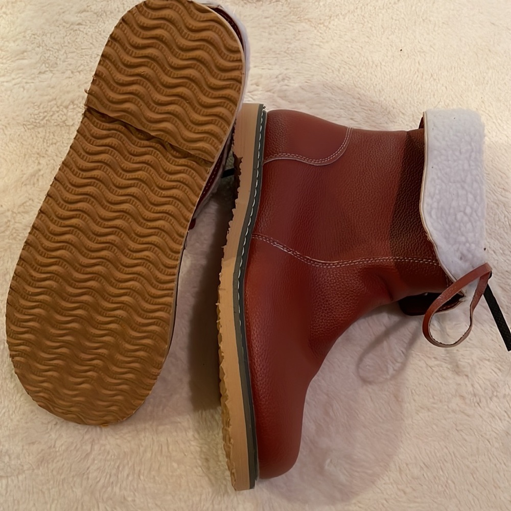 Boots** - Picture 5 of 7